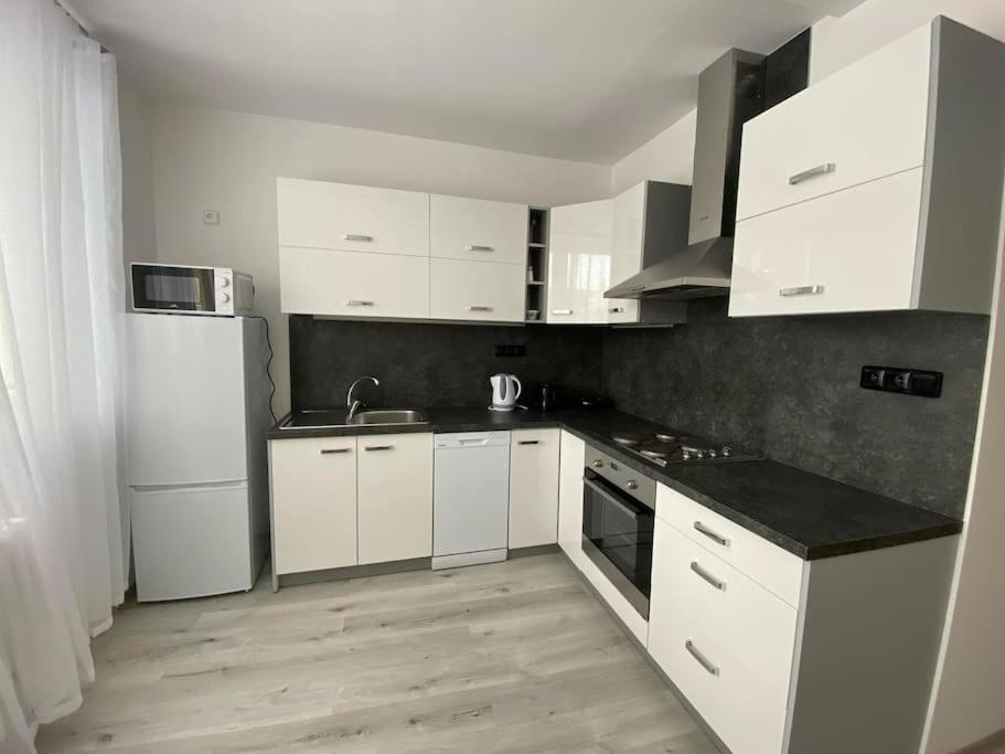 ヴァルチツェApartman Ve Valticichアパートメント エクステリア 写真